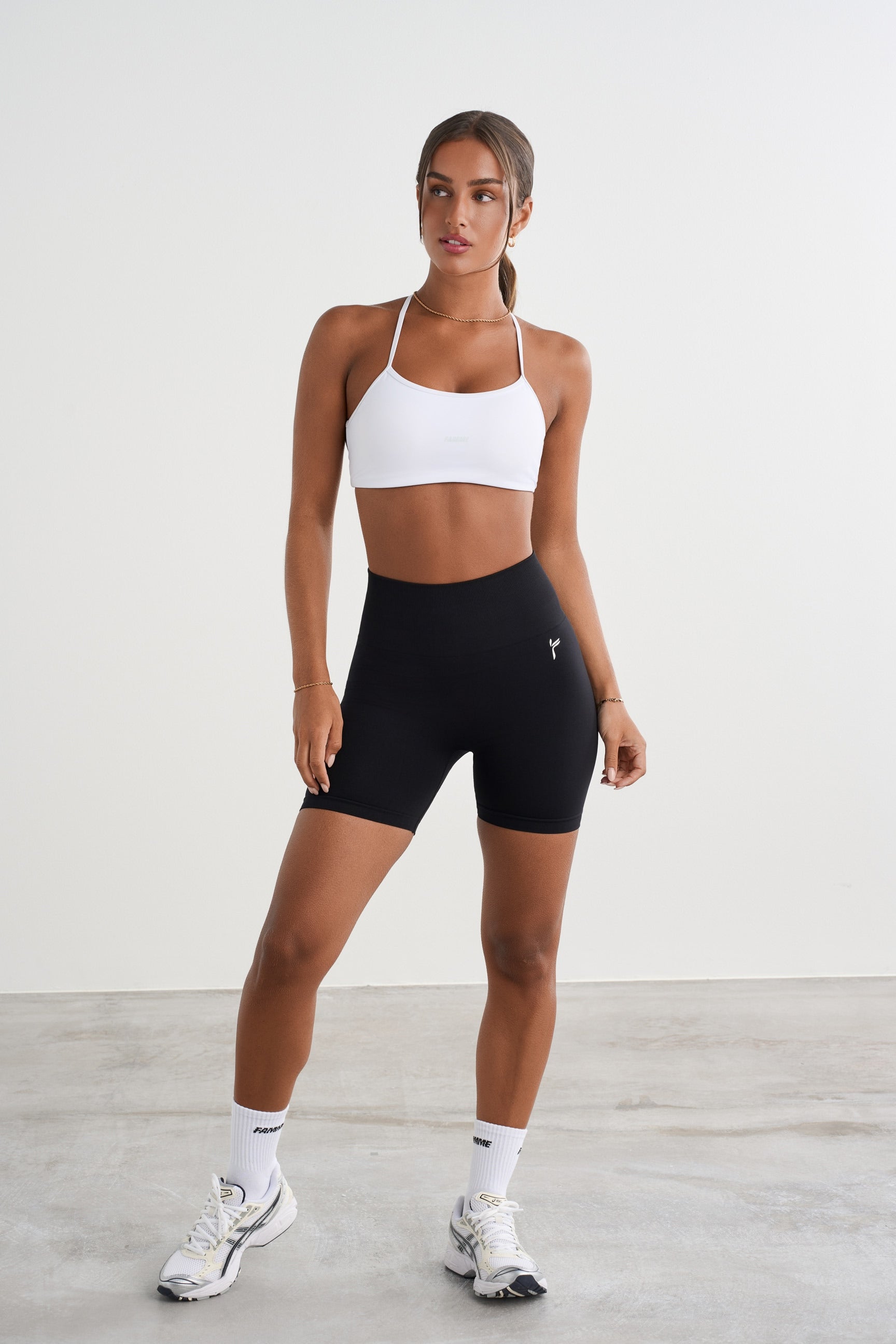 Seamless Scrunch Shorts - for dame - Famme - 