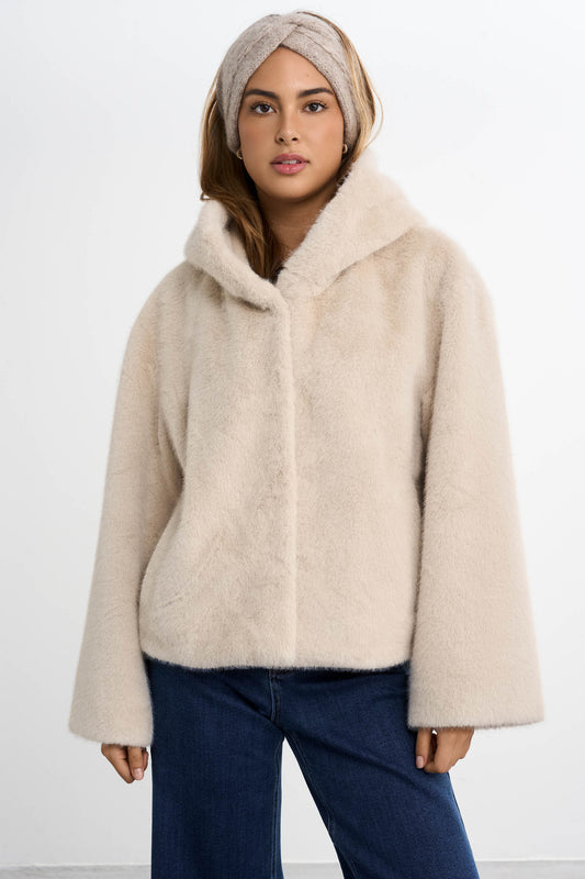 veste en fausse fourrure