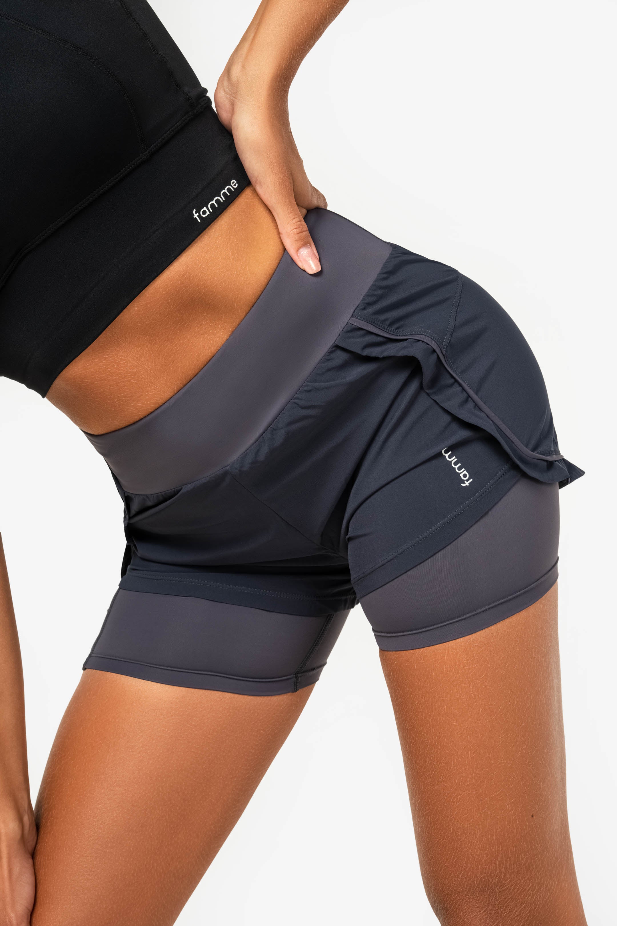 Grigi pace shorts per la corsa