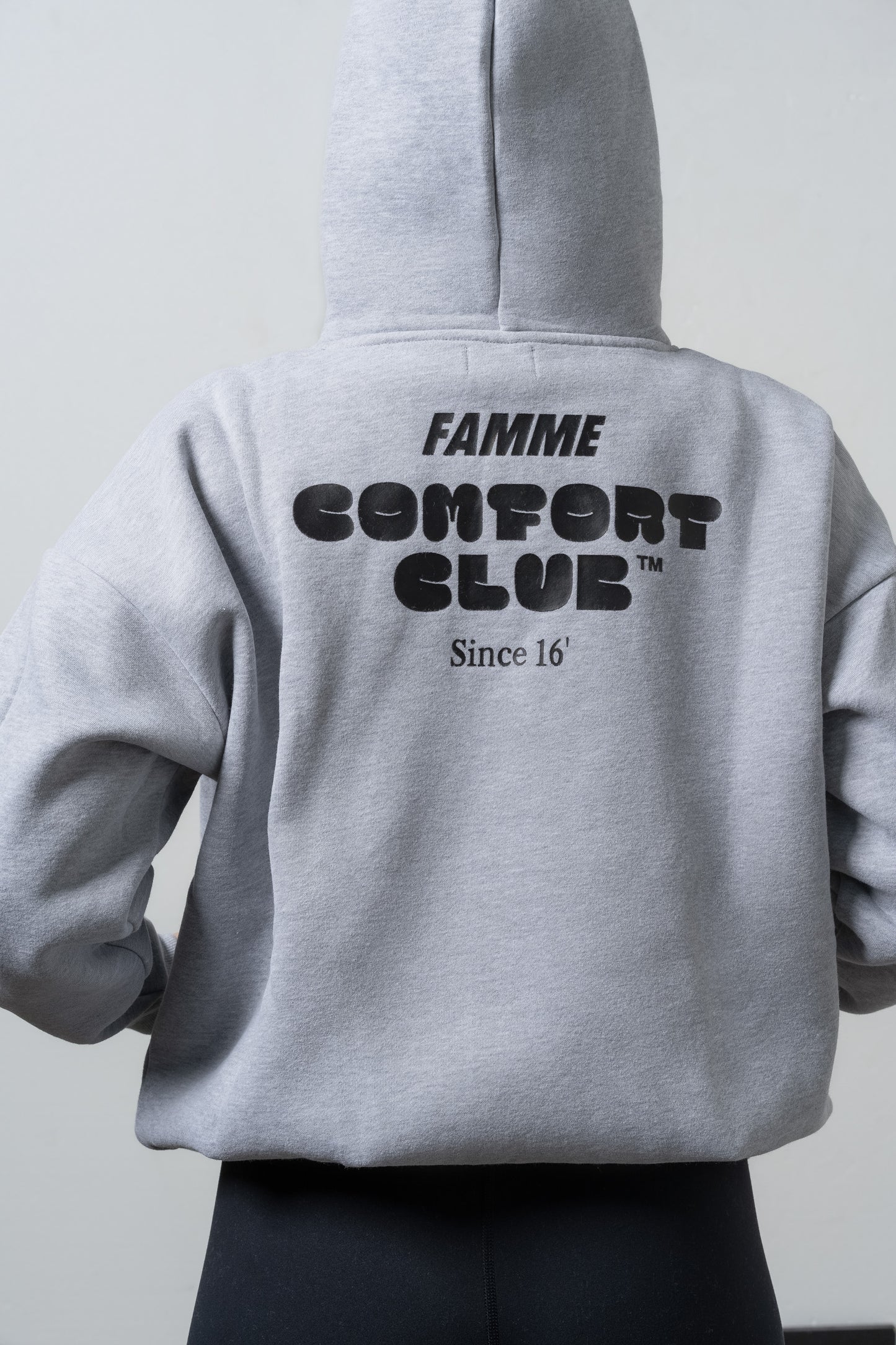 Grey Comfort Club Hoodie - for dame - Famme - Hoodie