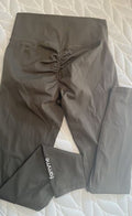 Signature Scrunch Leggings