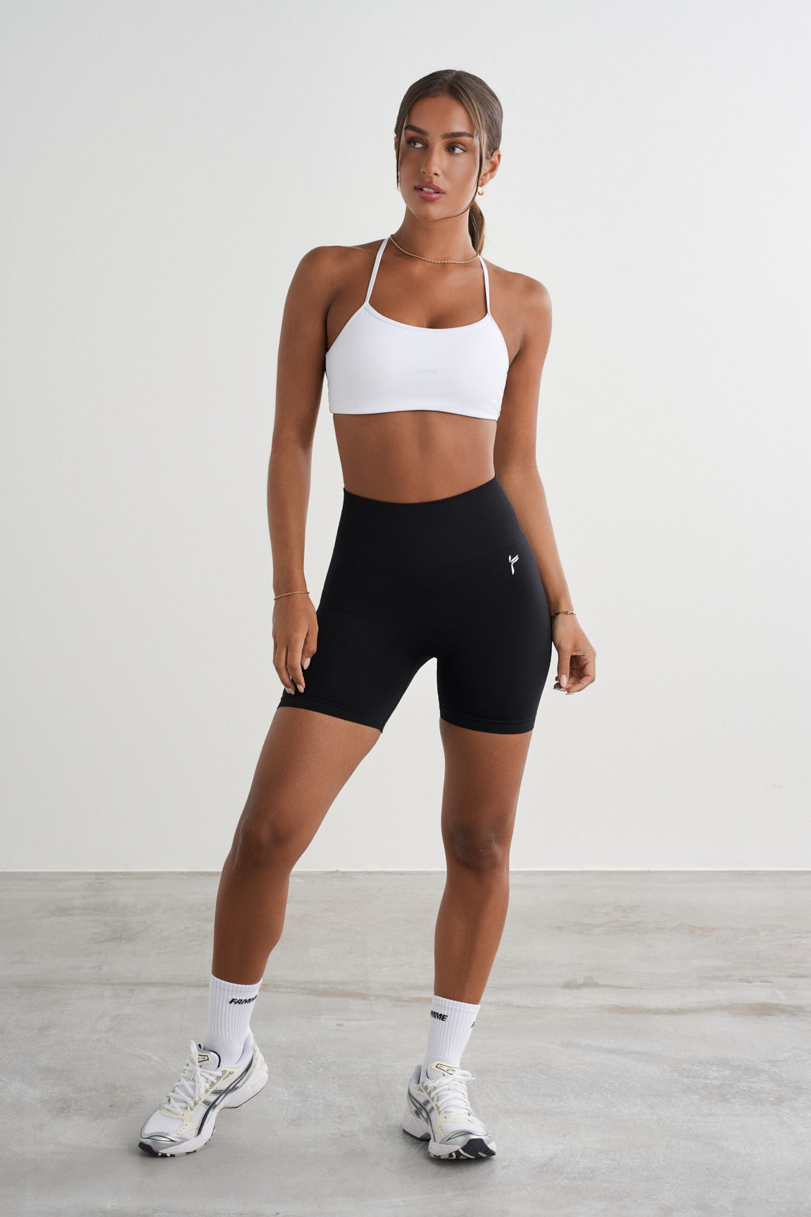 Seamless Scrunch Shorts - for dame - Famme - 